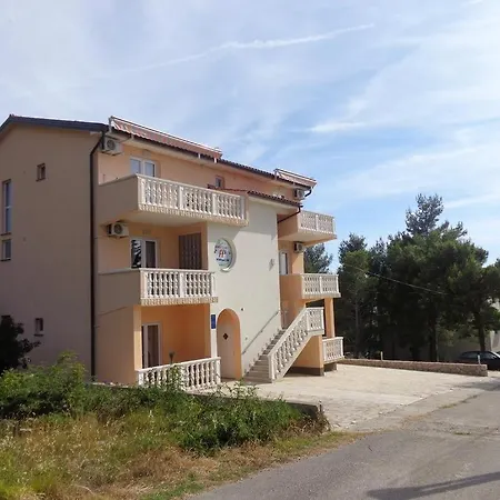 Apartman In Starigrad-paklenica With Sea View, Terrace, Air Conditioning, Wi-fi