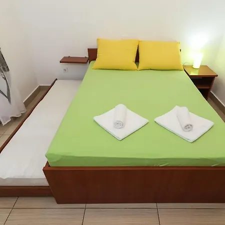 In Starigrad-paklenica With Sea View, Terrace, Air Conditioning, Wi-fi Apartment Starigrad Paklenica